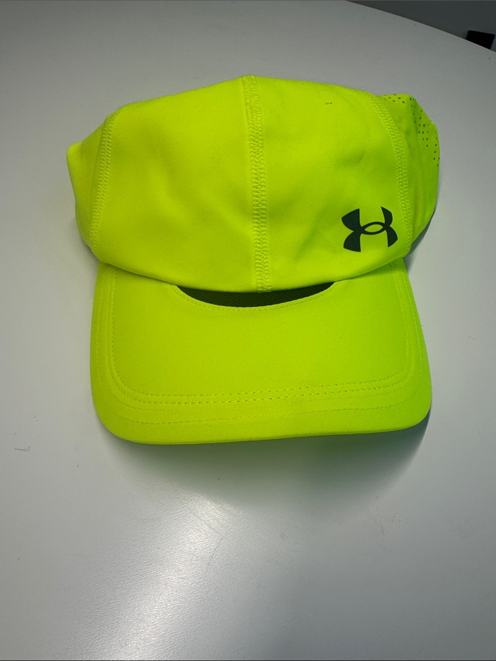 UNISEX Under Armour High-Visibility Neon Yellow Running Cap - Picture 6 of 14